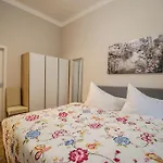Ruterra Apt With Sauna And Billiards